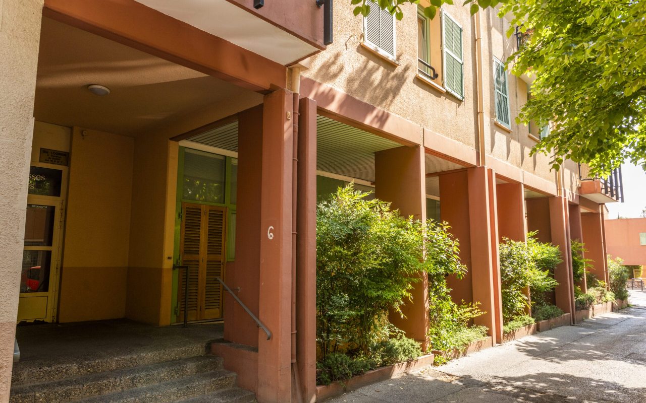 achat appartement terrasse garage _ garbejaire-VALBONNE-30
